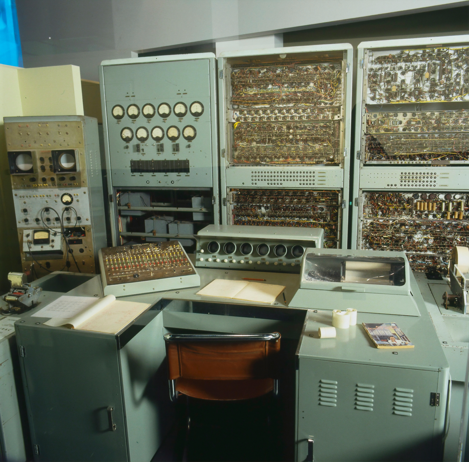 Legacy computer museum